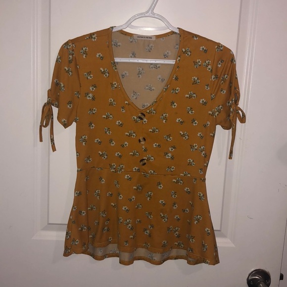 Yellow floral shirt - Picture 1 of 2